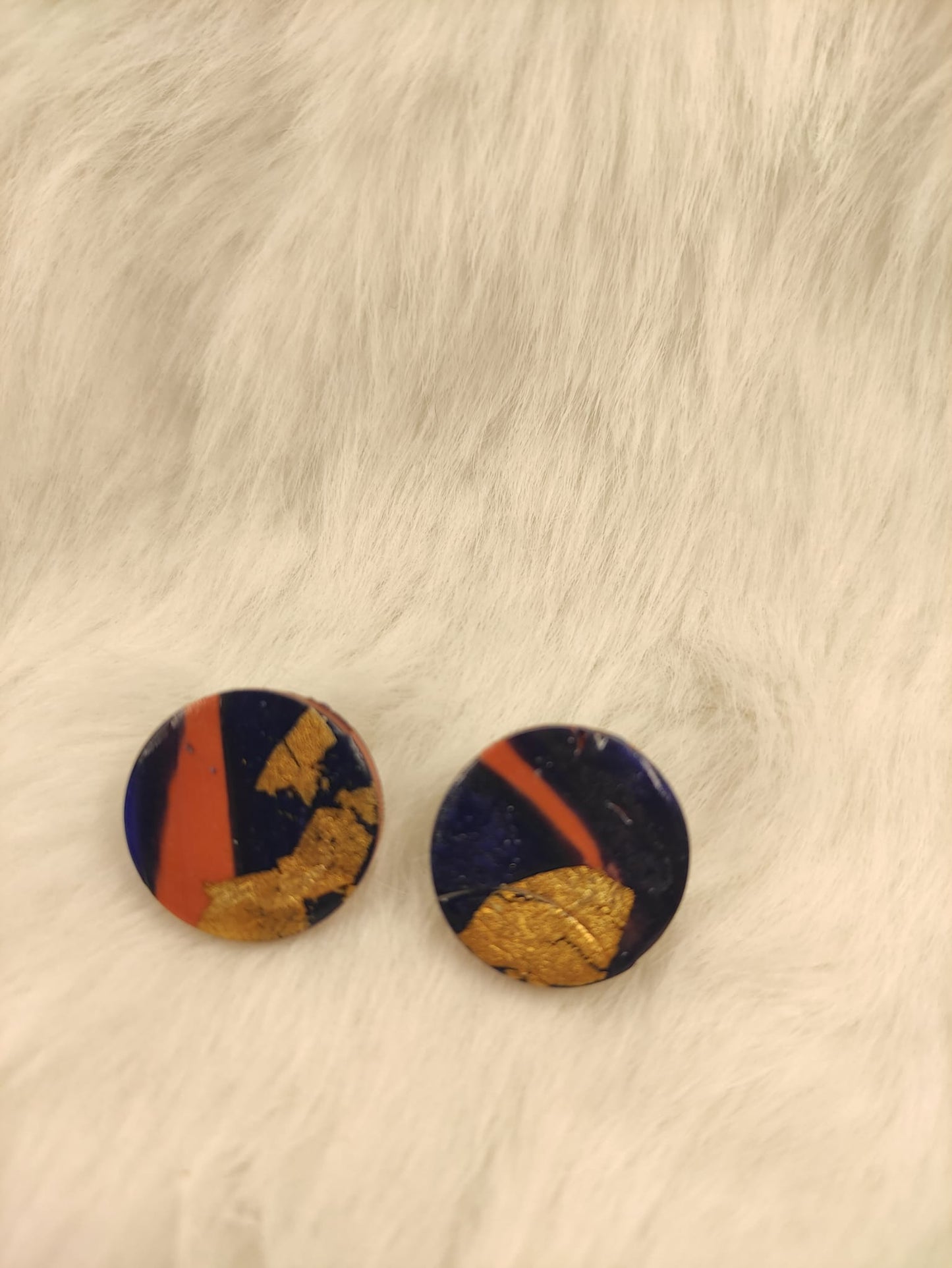 Oud Roze gemarmerde oorbel met blauw en goud