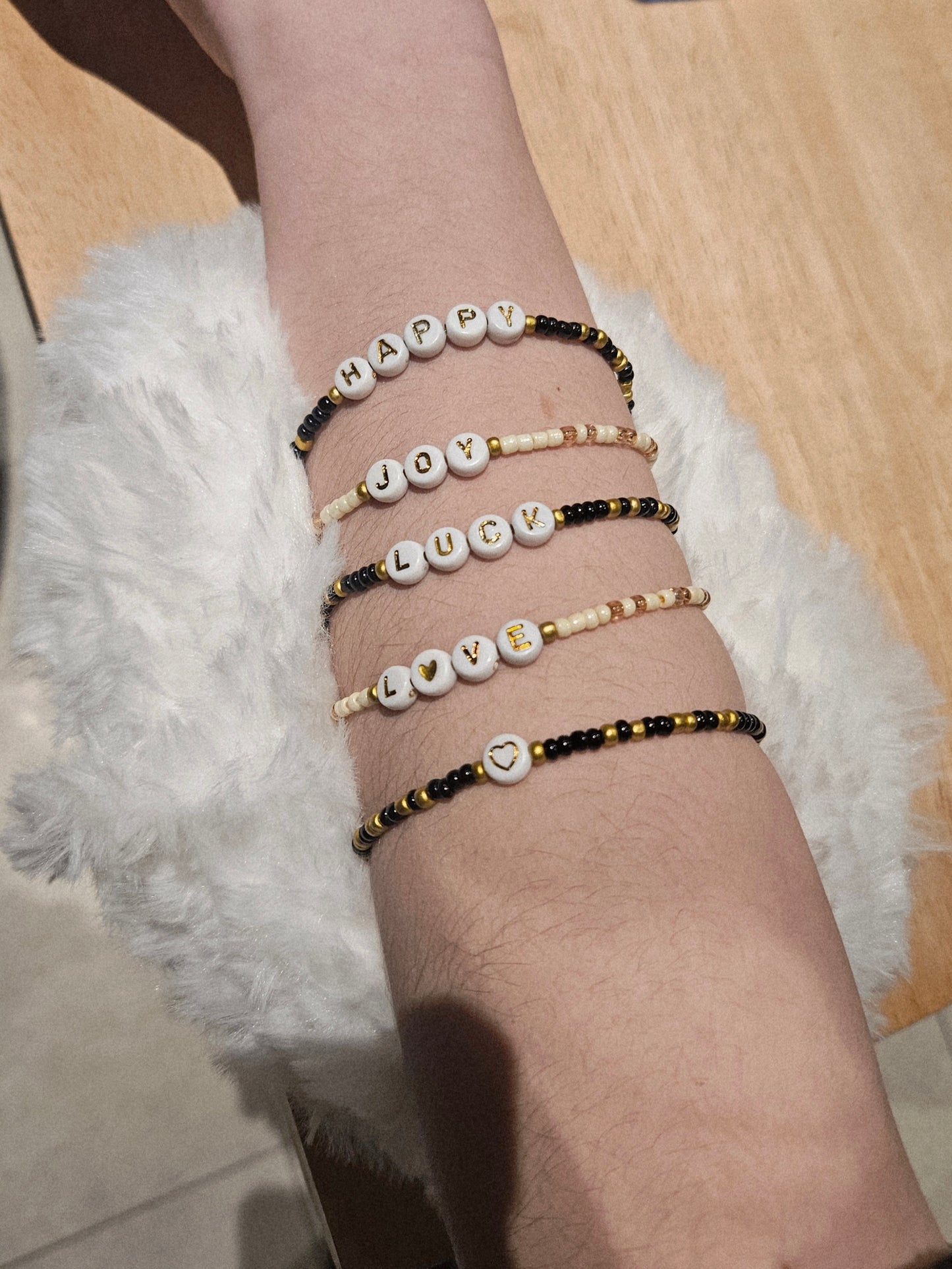 Set 5 enkel- of armbandjes boho love
