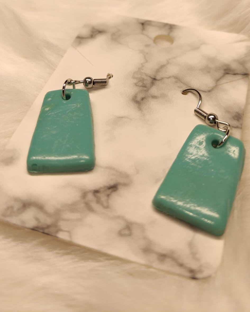 Baby blauwe hangertjes