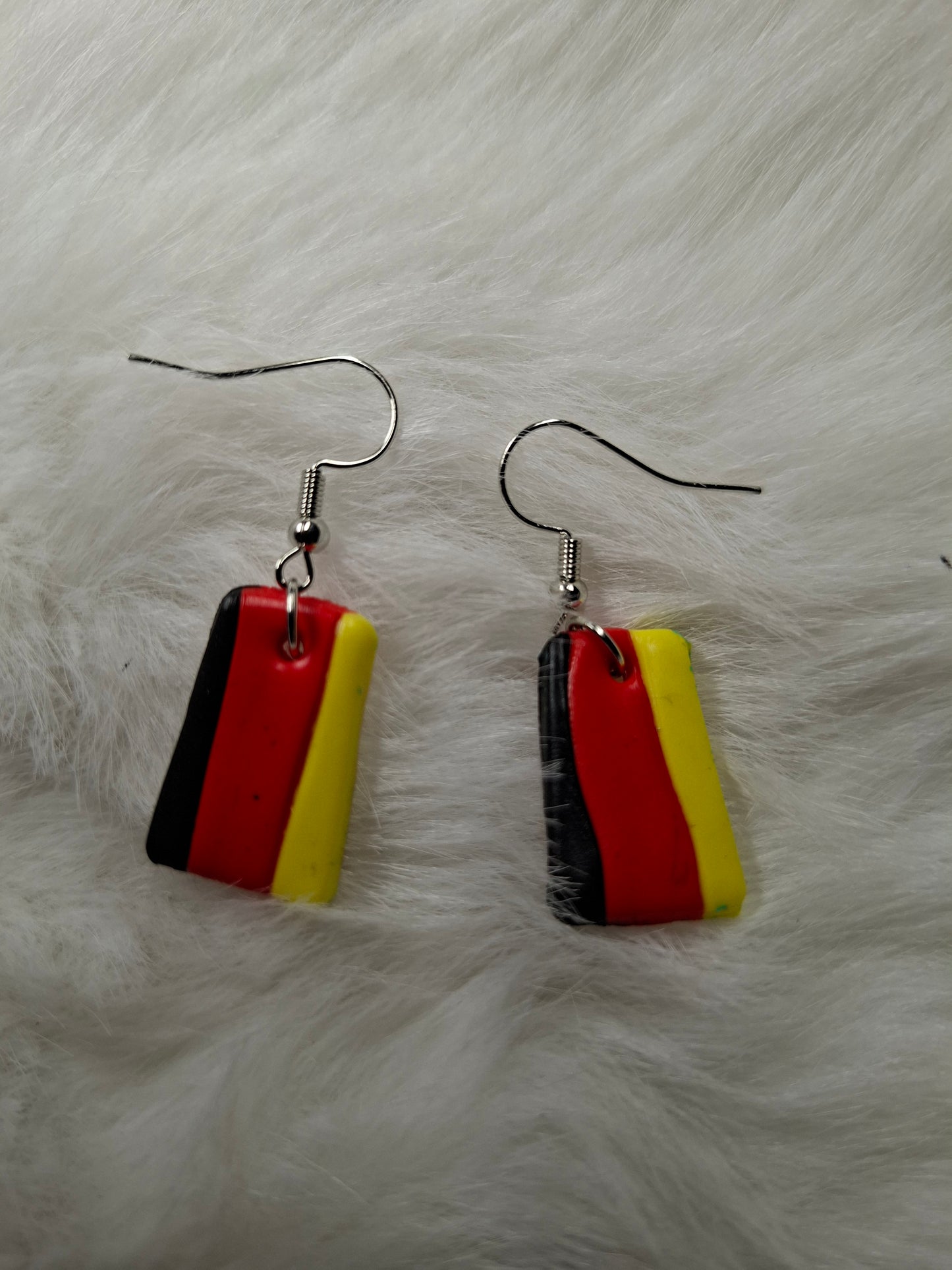 Belgische 3 kleur strepen oorbellen (verschillende varianten)