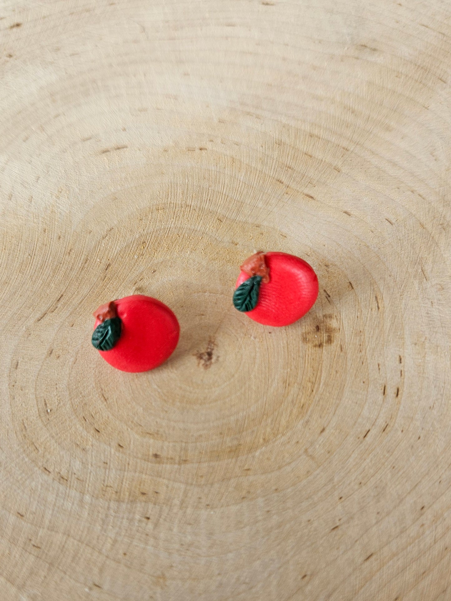 Red apples