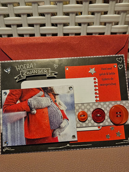 3D wenskaart zwanger rood