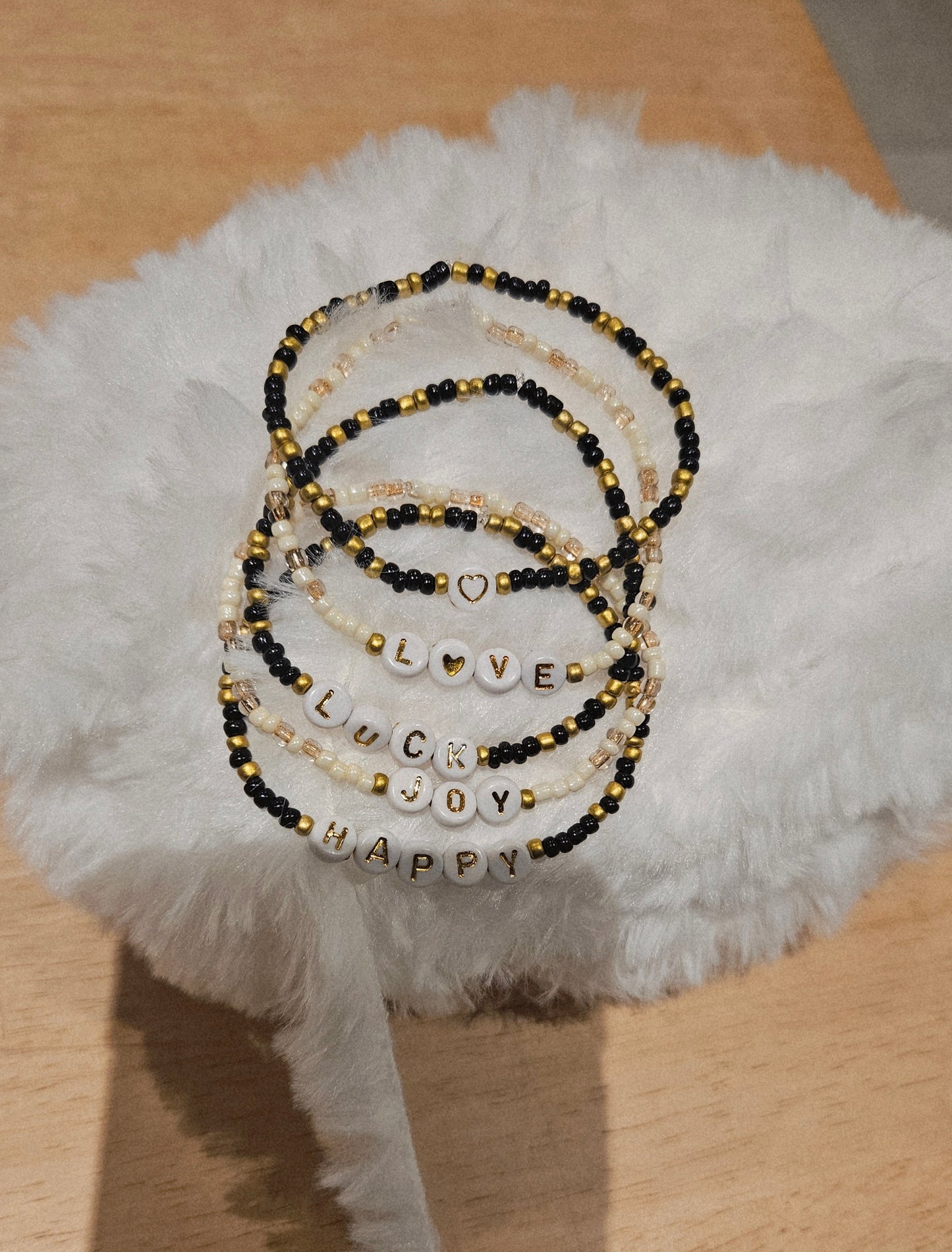 Set 5 enkel- of armbandjes boho love