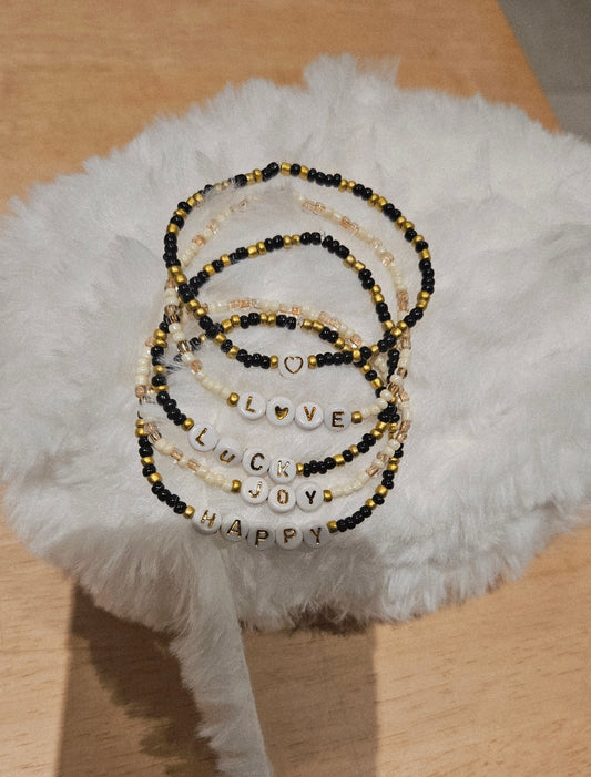 Set 5 enkel- of armbandjes boho love