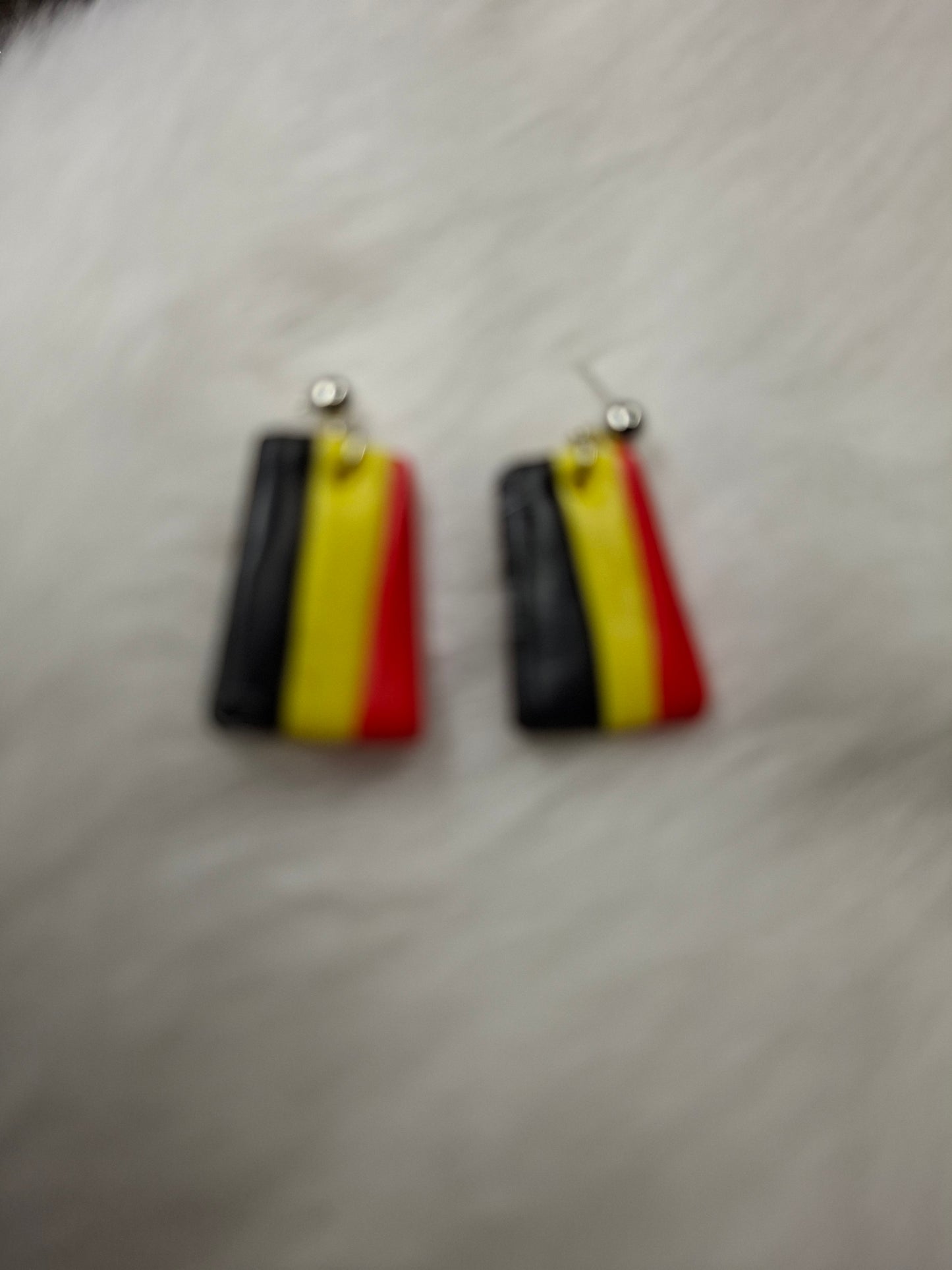 Belgische 3 kleur strepen oorbellen (verschillende varianten)