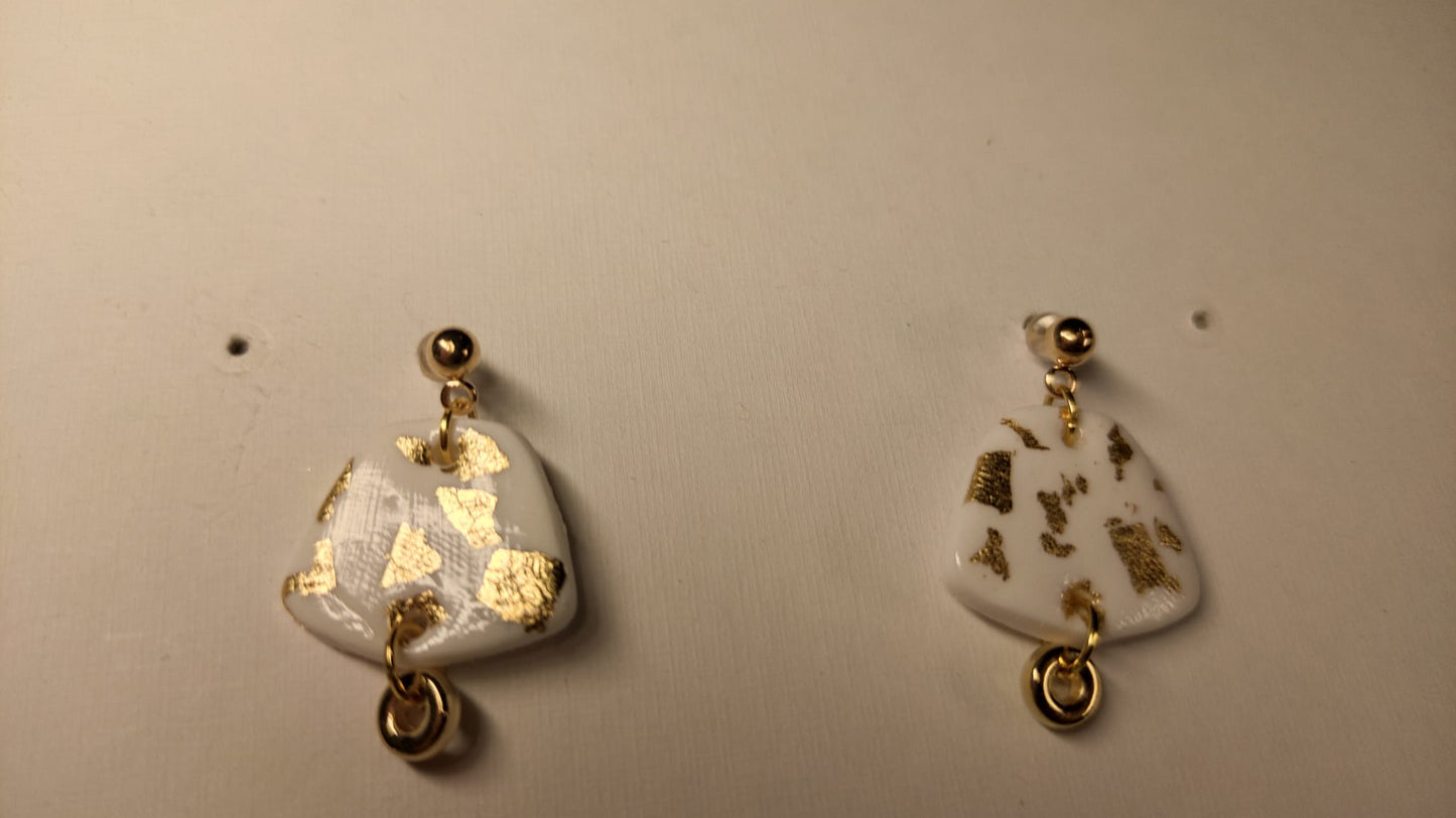 Wit / gouden stekertjes